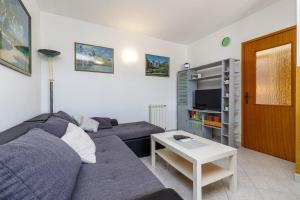 Apartment Nika with Balcony