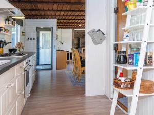 6 person holiday home in Glesborg-By Traum
