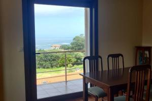 Casa cerca de Baiona con maravillosas vistas al mar.