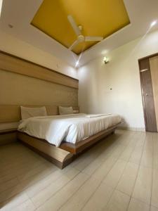 HOTEL SRI VAARI RESIDENCY