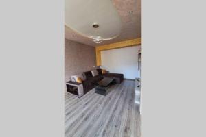 Луксозен апартамент с гледка към парк и топ център