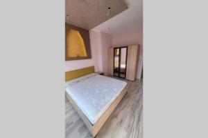 Луксозен апартамент с гледка към парк и топ център