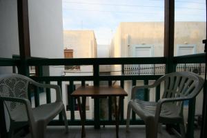 simos luxury apartments