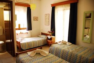 Atzanou Rooms