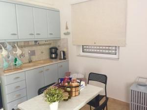  One-Bedroom Apartment with Sea View room in Villa Sofia