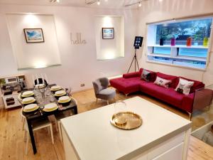 Family Seaside Cottage 2 Mins to Seafront