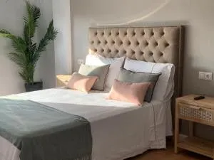 MILLADOIRO BELLA BOUTIQUE - Teo