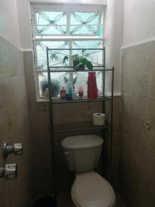 DEPARTAMENTO CERCANO AL AEROPUERTO T2, A 2 CALLES