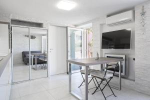 Punta Apartment KA 22 by Locap Group