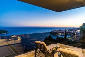 New&Luxury 5* with an Amazing View - Pure Apartment 