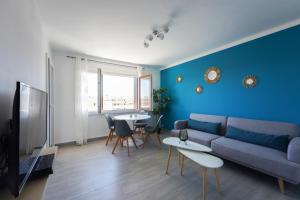 Appartements T4 entierement renove proche plage : photos des chambres