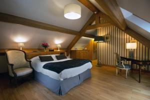 Hotels Chateau-Hotel de Bourron : photos des chambres