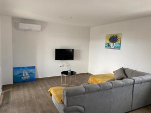 Apartmani Grgić on the adress Branka Fučića 96 