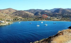 Avgoustis' stone house - Ubytování bez kategorie ve městě Otzias