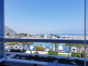 Apartments at Commodoro