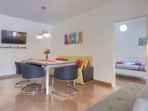 Holiday Home Vrt by Interhome