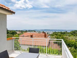 Apartment Villa Sandra-2 by Interhome