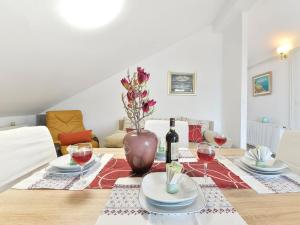 Apartment Valentina-1 by Interhome