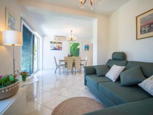 Holiday Home Vesna by Interhome