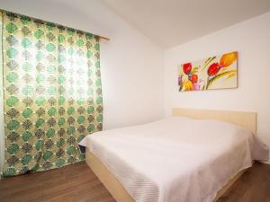 Apartment Lastavica-1 by Interhome