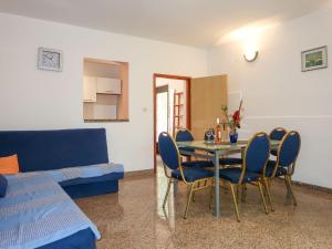 Holiday Home Maravic-2 by Interhome