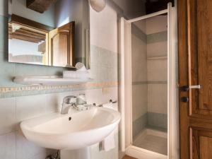 Apartment Marrone by Interhome