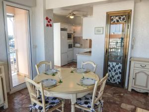 Apartment Port des Sables by Interhome