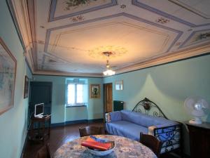 Apartment Casa del Poggio by Interhome