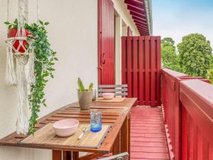 Apartment la Pergola-2 by Interhome