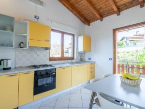 Apartment Residenza Agrifoglio-6 by Interhome