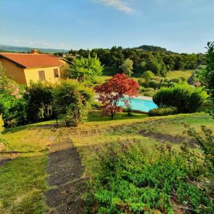 Appartamento Stropea con giardino privato e piscina