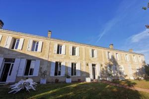 Villas Villa au coeur des vignes - Chateau Guerry Tauriac : photos des chambres