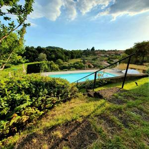 Appartamento Stropea con giardino privato e piscina