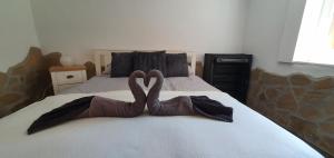 Family Wellness Jacuzzi Sauna Wood Fired Hot Tub 8 Min from Heviz