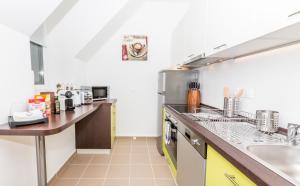 Simtown Suite Apartments