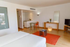 Superior Studio with Pool or Marina View room in Marina Club Lagos Resort