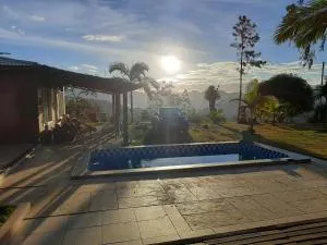 Pousada Sítio Rústicu's - 多明戈斯马丁斯