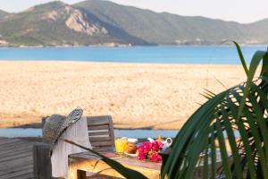 Hotels Hotel-Restaurant Marina Di Lava - Grand Ajaccio : photos des chambres