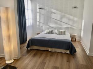 Hotels Cit'Hotel Le Plantagenet : photos des chambres