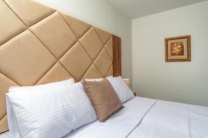 Mikas Seaview Apartments