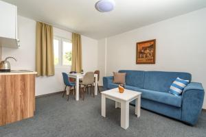 Mikas Seaview Apartments