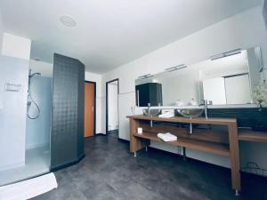 Hotels Hotel Air-lane : Chambre Familiale Confort