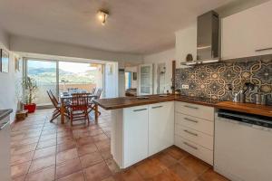 Appartements Attique a Banyuls - vue mer et montagne : photos des chambres