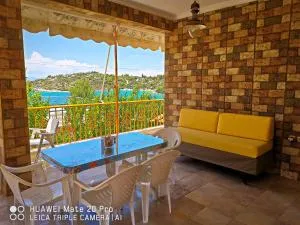 Ξένιος Ζευς Ηλιακτής. Χώρος Χαλάρωσης & Ξεκούρασης - Saterlí