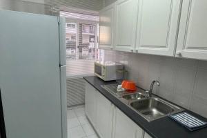 Blue - Beachfront Apartment