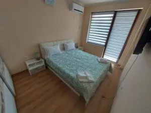 До морето - 萨拉福沃