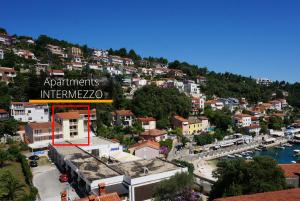 Apartment Layla - Intermezzo with sea view in center of Rabac 