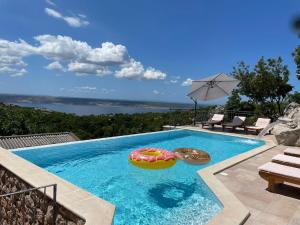 Lovely Holiday Home in Starigrad