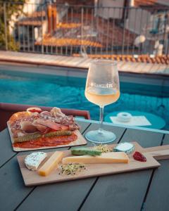 Hotels Grand Hotel Dauphine Toulon, Boutique Hotel & Suites : photos des chambres