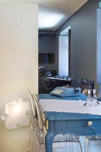 Casa da Gio,incantevole design, nel cuore di Alba, parcheggio